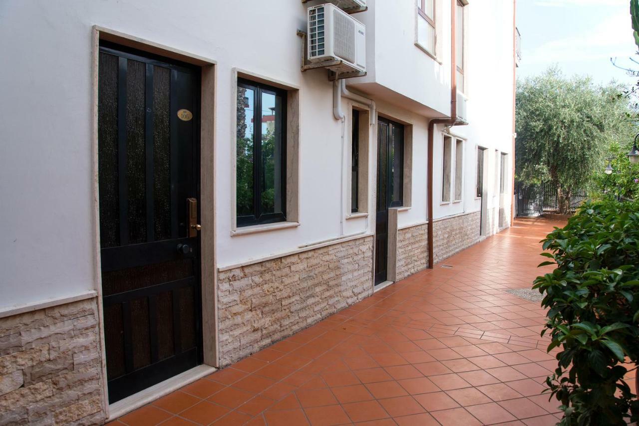 Hotel La Sorgente Hs Paestum Eksteriør billede