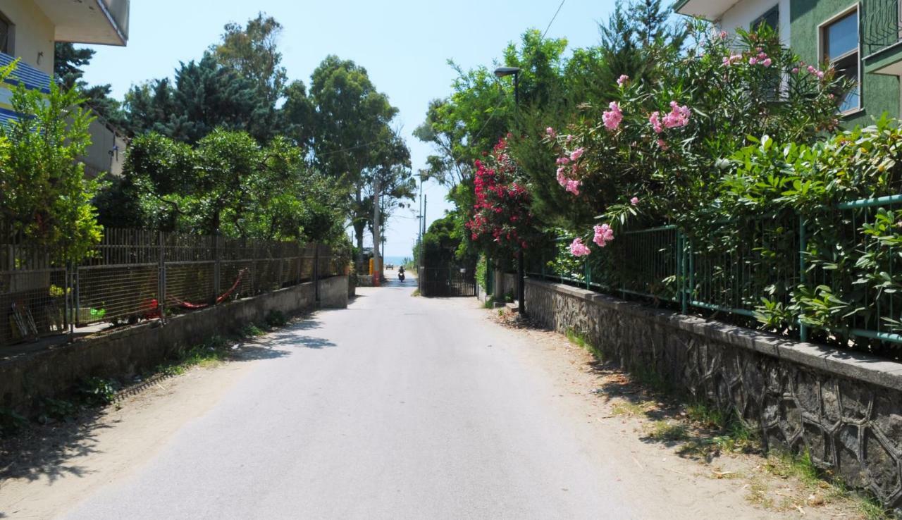 Hotel La Sorgente Hs Paestum Eksteriør billede